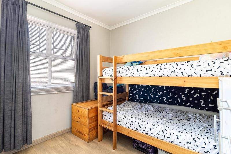 2 Bedroom Property for Sale in Sonstraal Heights Western Cape